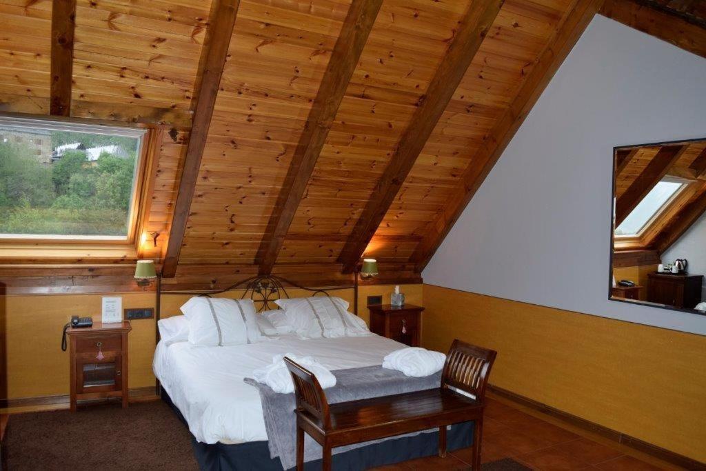 Mauberme Mountain Boutique Hotel Salardú Esterno foto