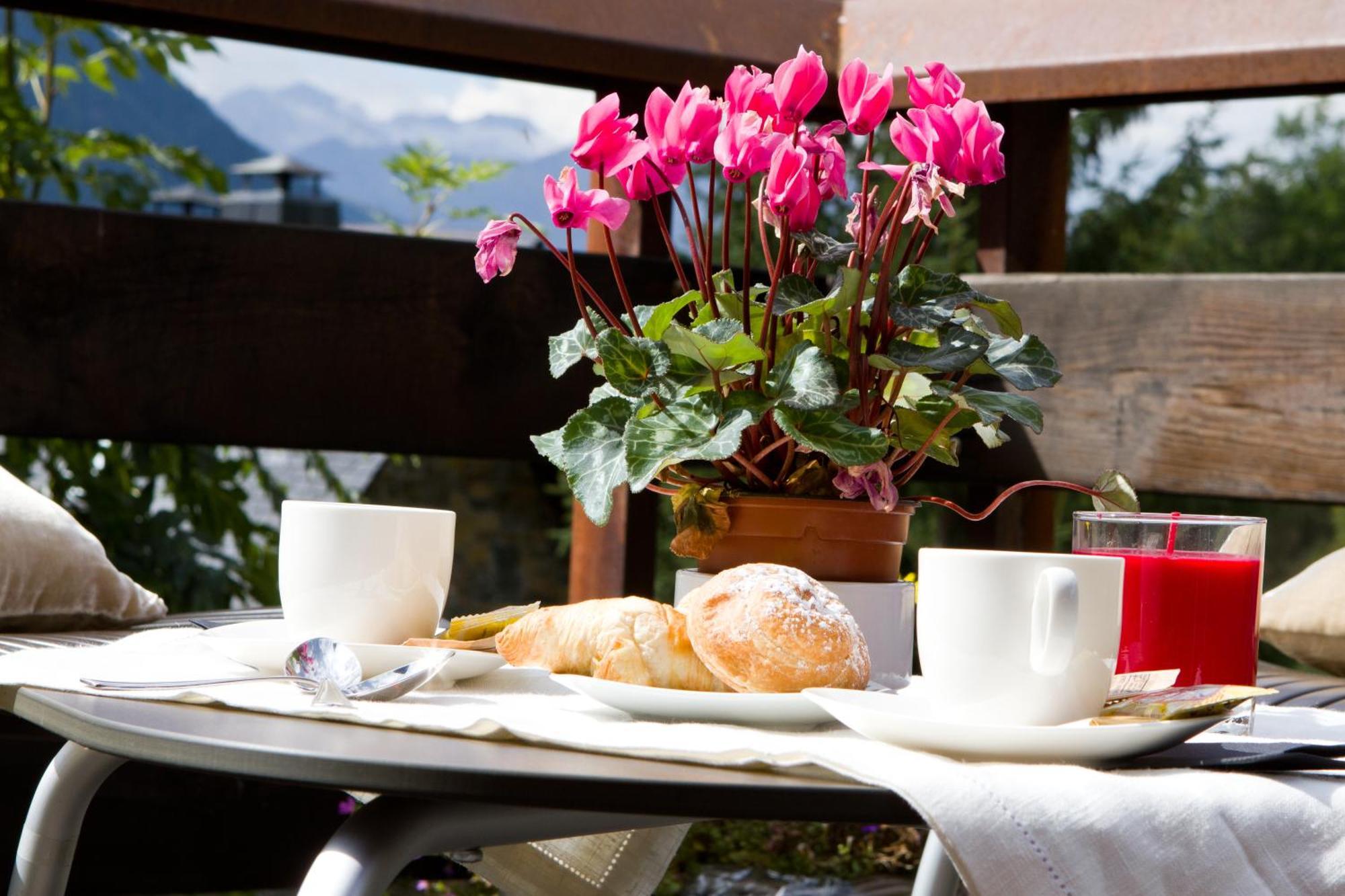Mauberme Mountain Boutique Hotel Salardú Esterno foto